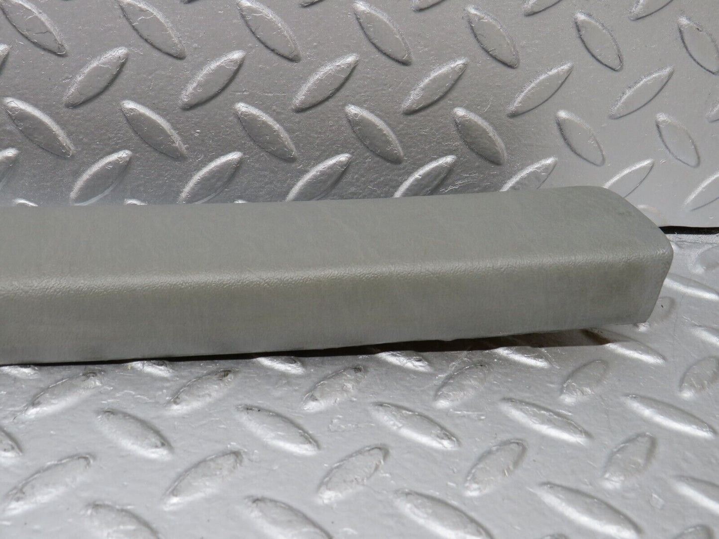 36059 Mercedes-Benz W126 420SE A Pillar Interior Cover Right Side Grey