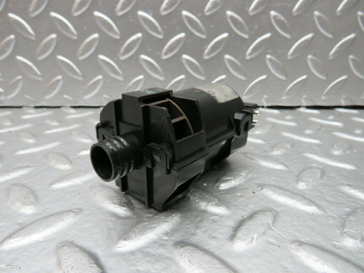 22404 Mercedes-Benz C124 E220 Coupe Temperature Sensor 0008301908 0130002802