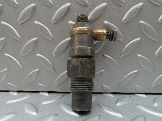 3686 Mercedes-Benz W120 PONTON Diesel Fuel Injetcor Bosch KCA30SD2/4
