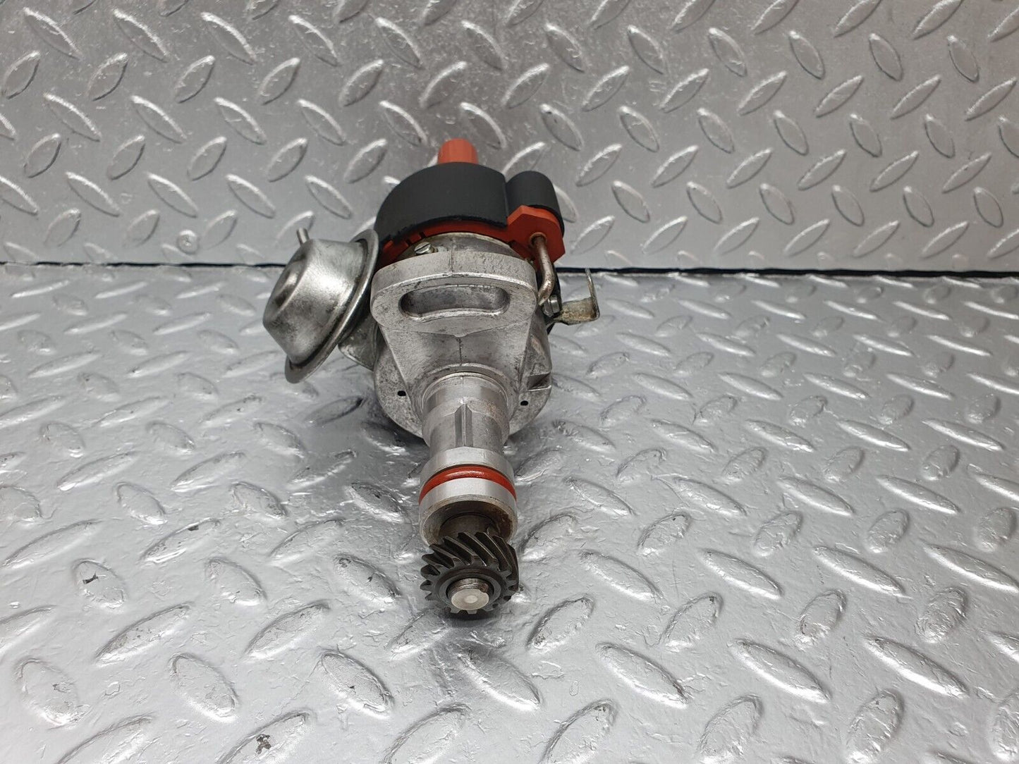 42721 Mercedes-Benz W201 190 Ignition Distributor Bosch 0031581901 0237002084