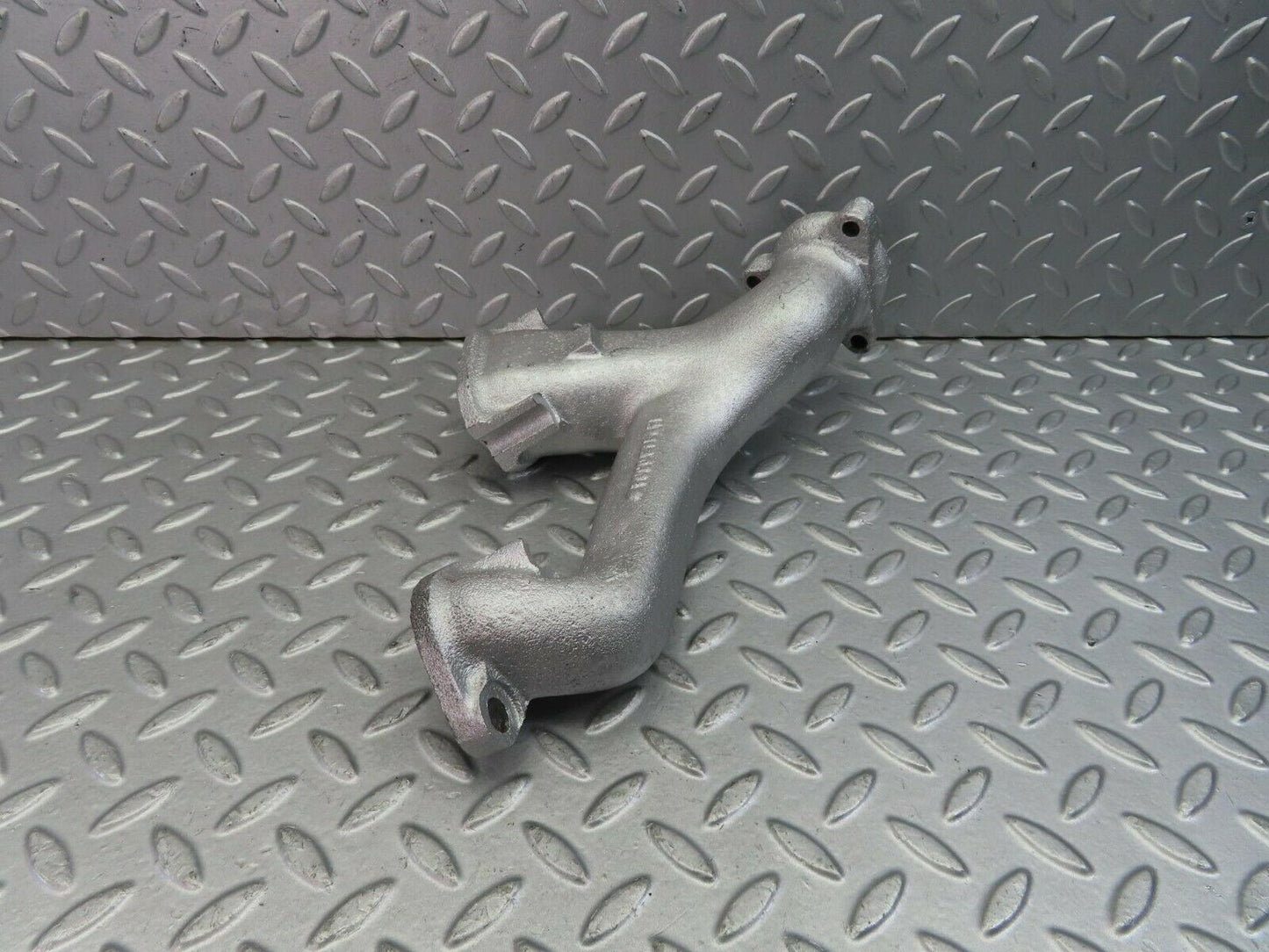 9095 Mercedes-Benz W111 Exhaust Manifold 1271420604