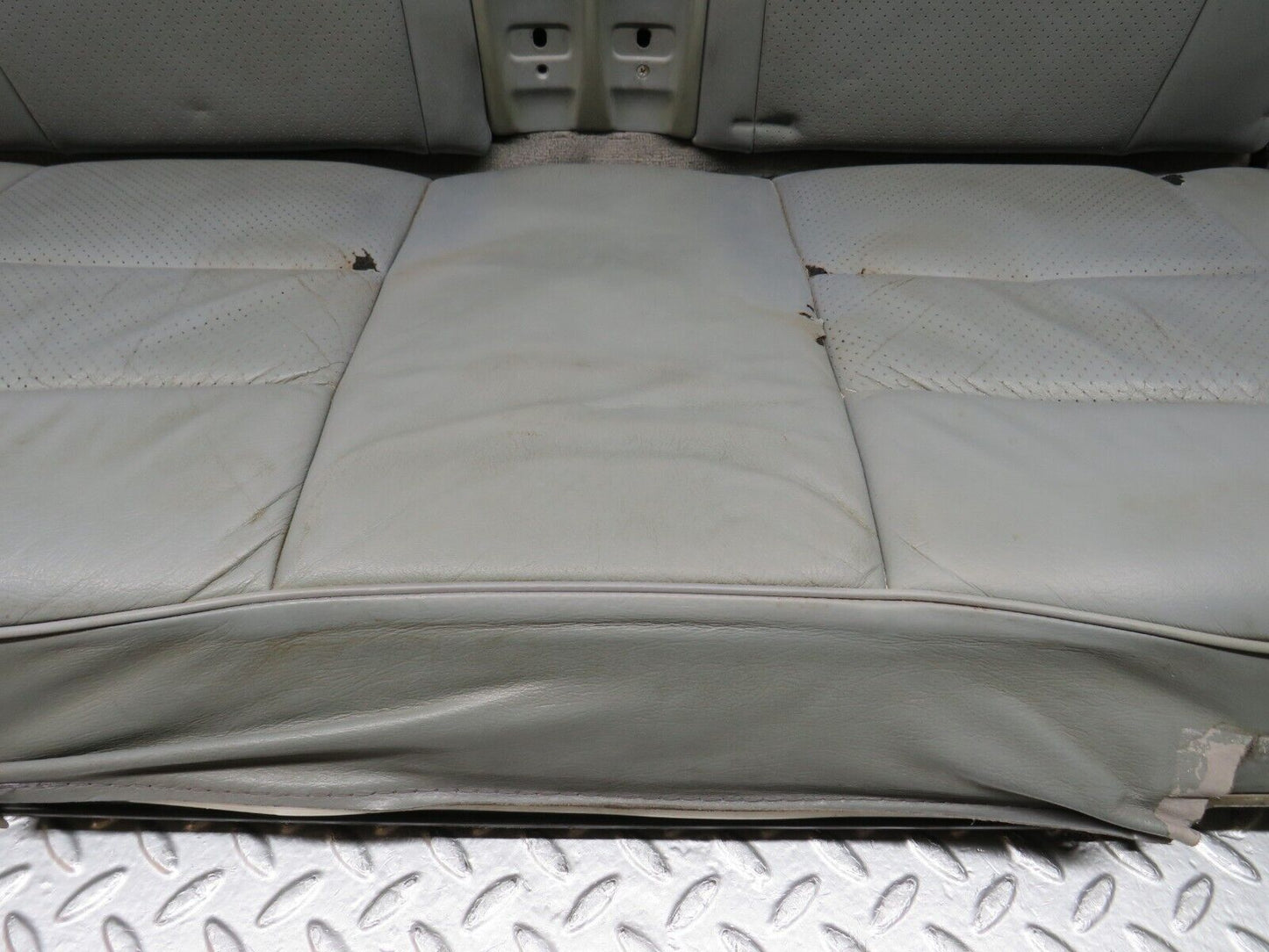 31500 Mercedes-Benz S124 220TE Wagon Third Seat Bench 1249300194
