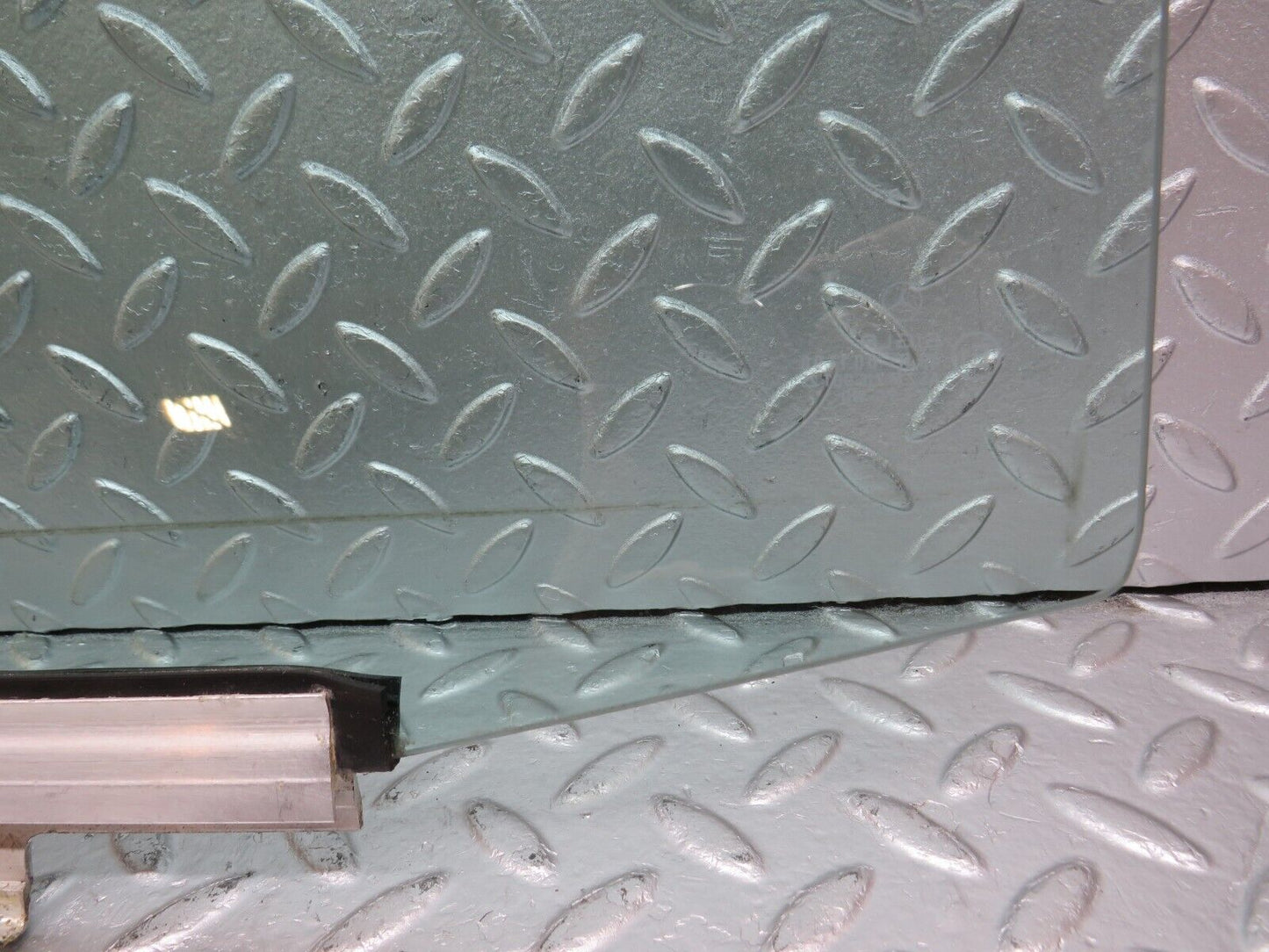 33831 Mercedes-Benz W201 190E 2.0L Rear Right Door Window Glass