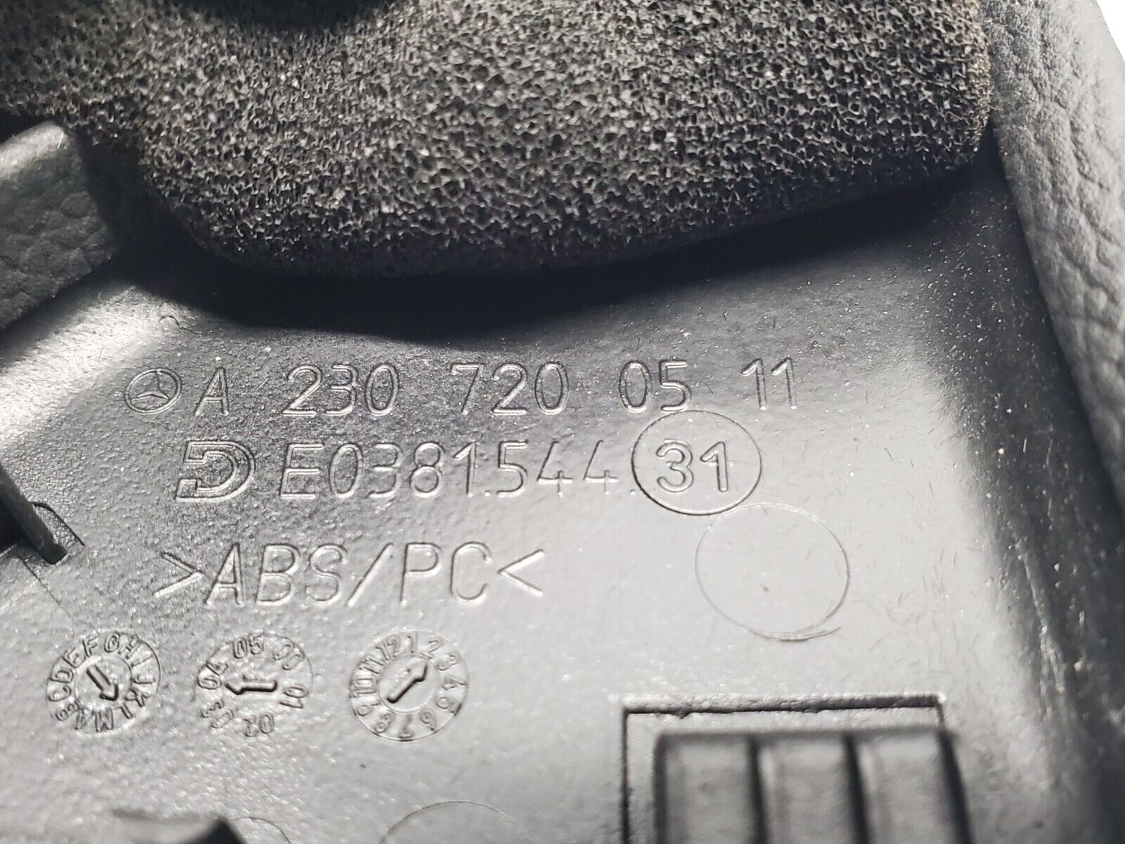 44185196