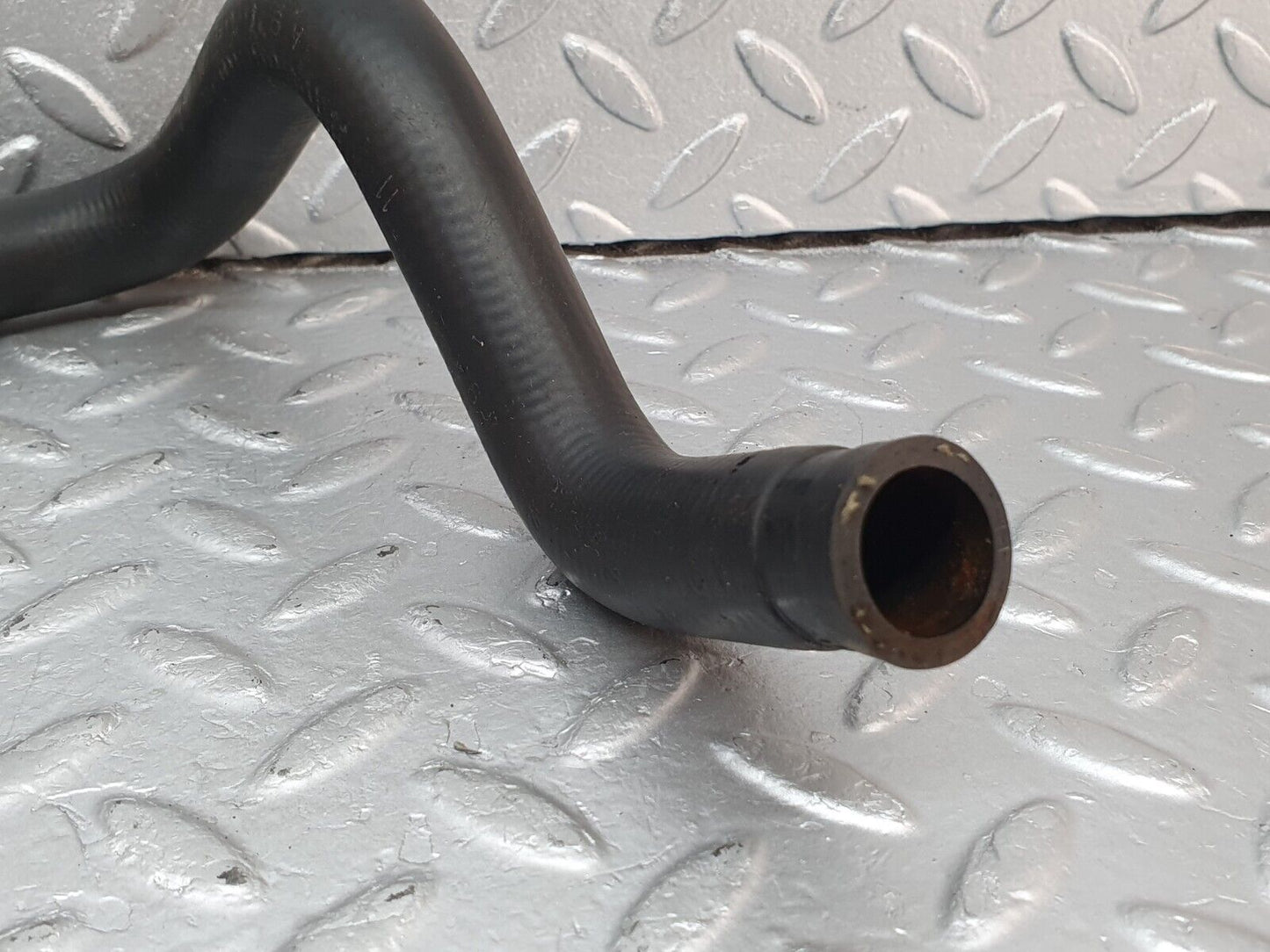 41239 Mercedes-Benz W126 300SE Heater Hose 1268323994