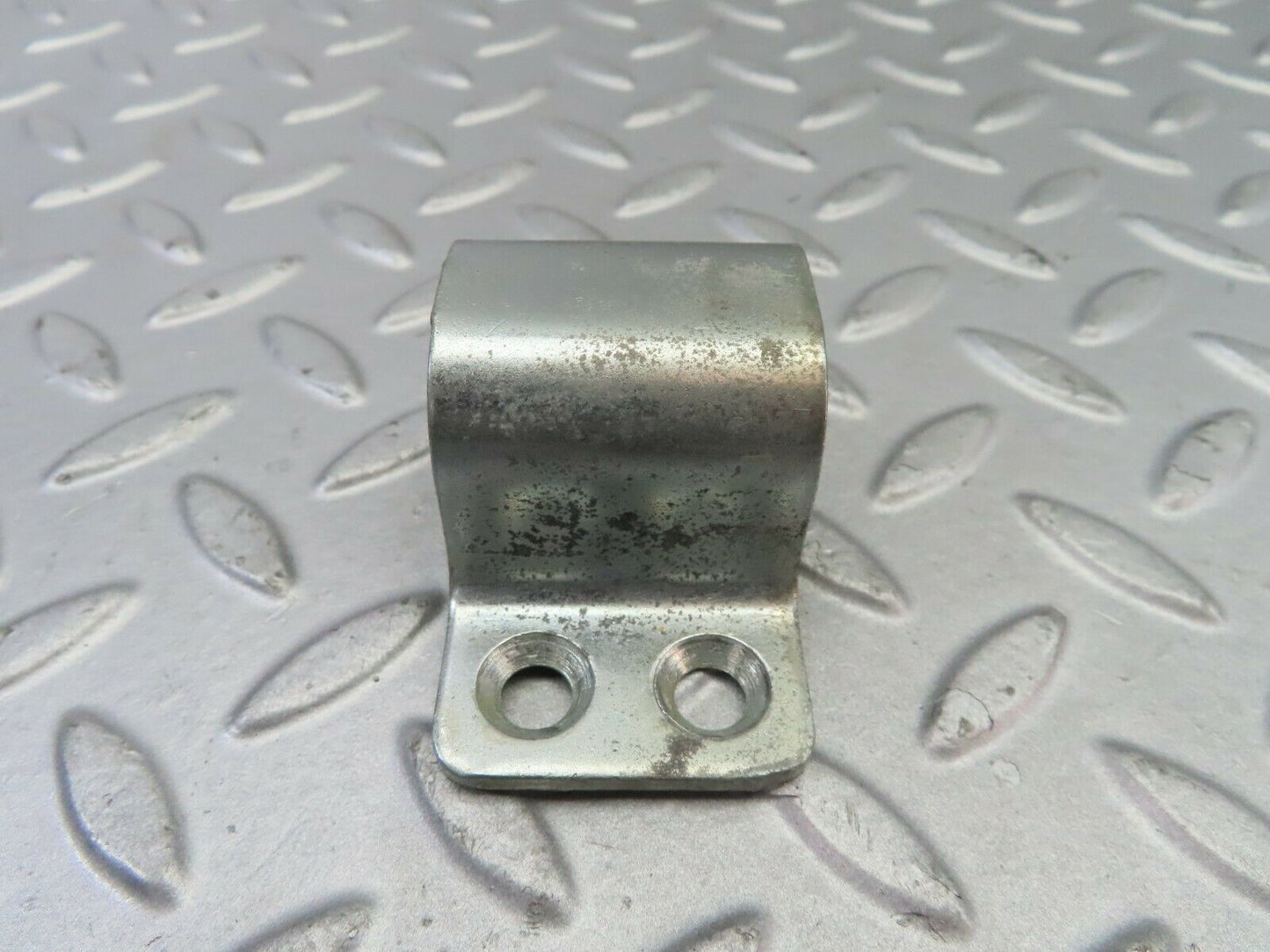 7721 Mercedes-Benz S123 230TE Wagon Door Lock Latch Left Side