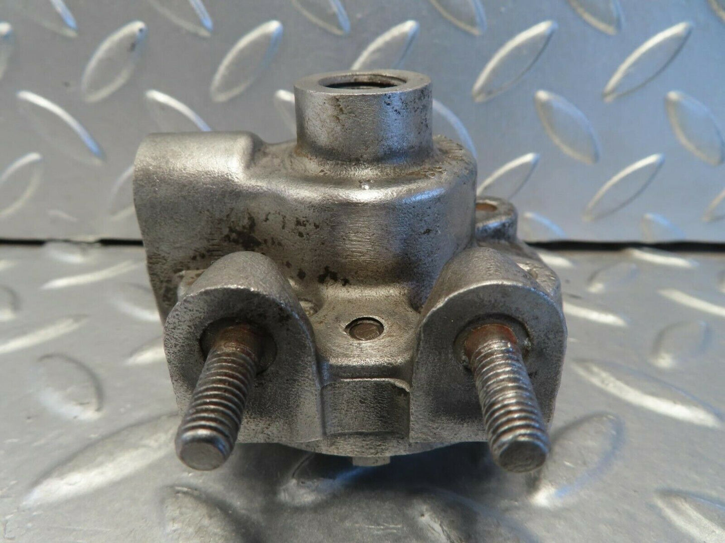 15585 Mercedes-Benz R107 450SL Fuel Backflow Damper Regulator 1270700268