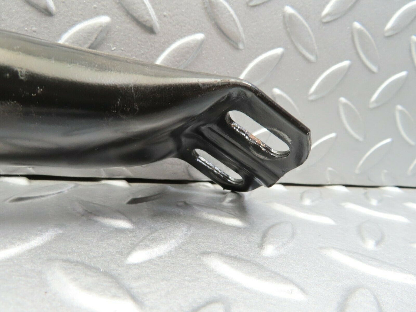 6492 Mercedes-Benz S124 E220 Wagon Dashboard Bracket