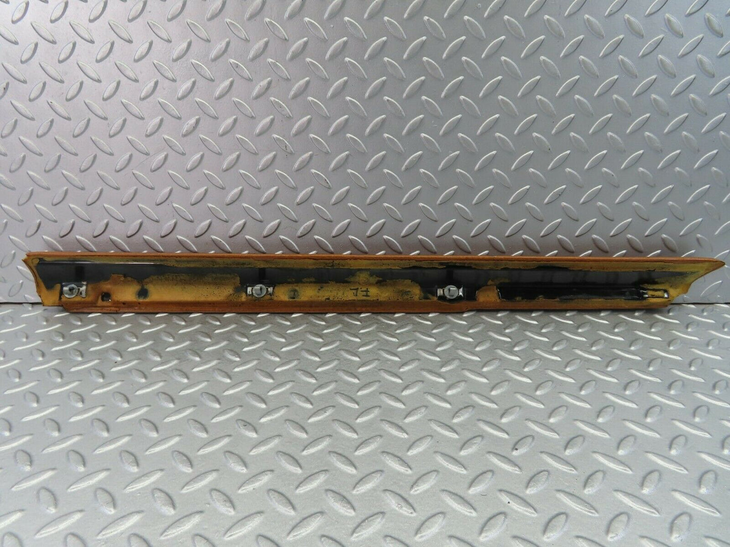 7839 Mercedes-Benz W115 220D Front Left Upper Door Panel