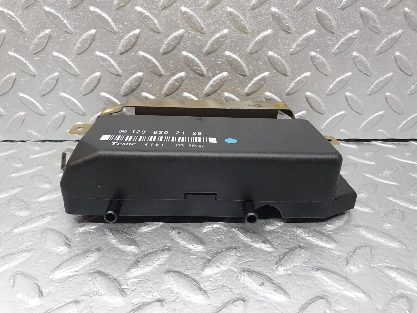 42212 Mercedes-Benz R129 320SL Coupe Seat Control Unit 1298202126