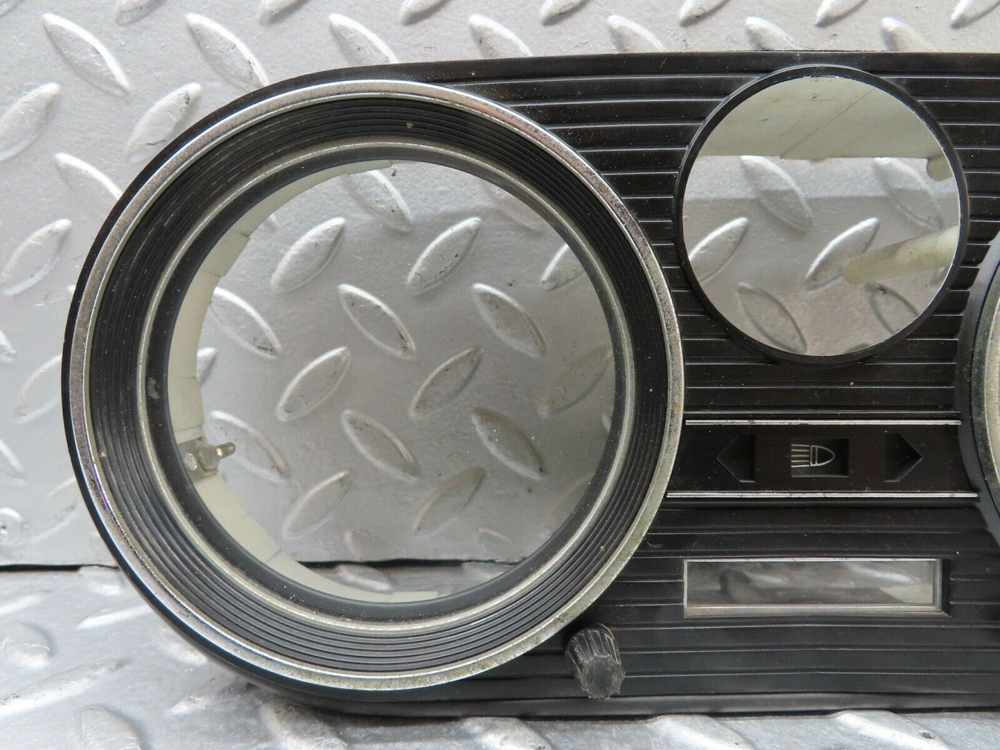 10648 Mercedes-Benz W115 Instrument Cluster Housing