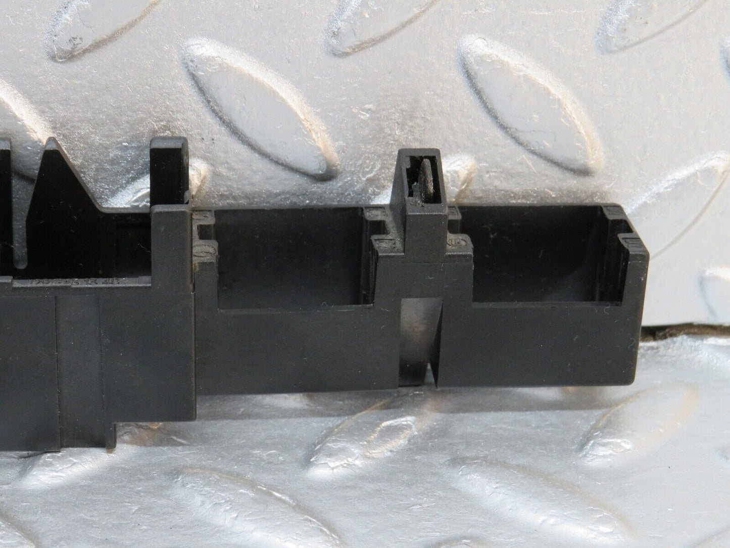 39749 Mercedes-Benz R129 320SL Coupe Connector Holder 1295451340