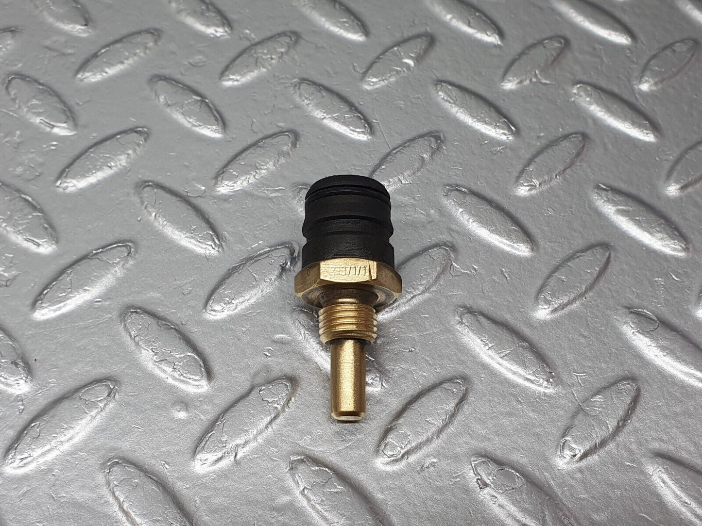 41325 Mercedes-Benz W126 420SE Temperature Sensor VDO
