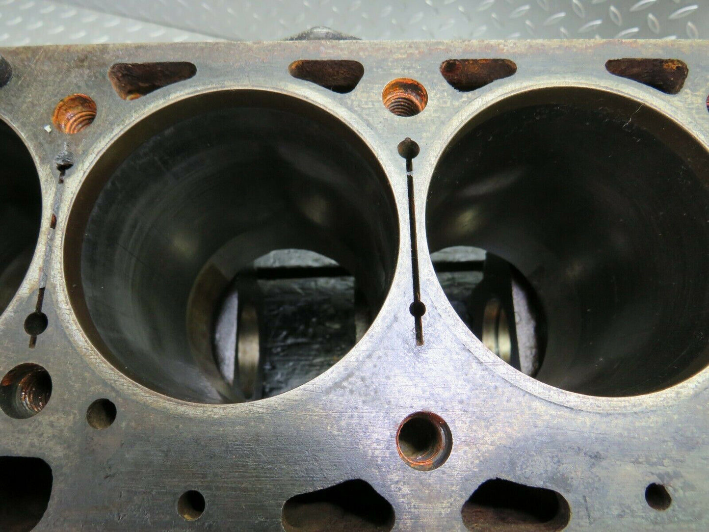 24186 Mercedes-Benz W123 280E Engine Block 1100111101 M110.988