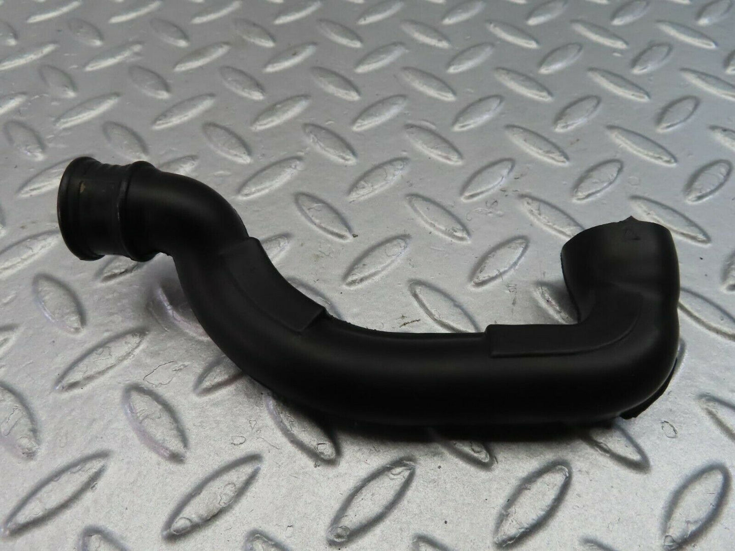 9834 Mercedes-Benz C123 280CE Coupe Air Intake Pipe 1100945282