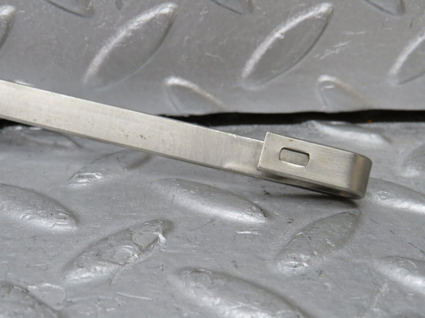 37328 Mercedes-Benz W109 300SEL Windscreen Wiper Arm Left Side