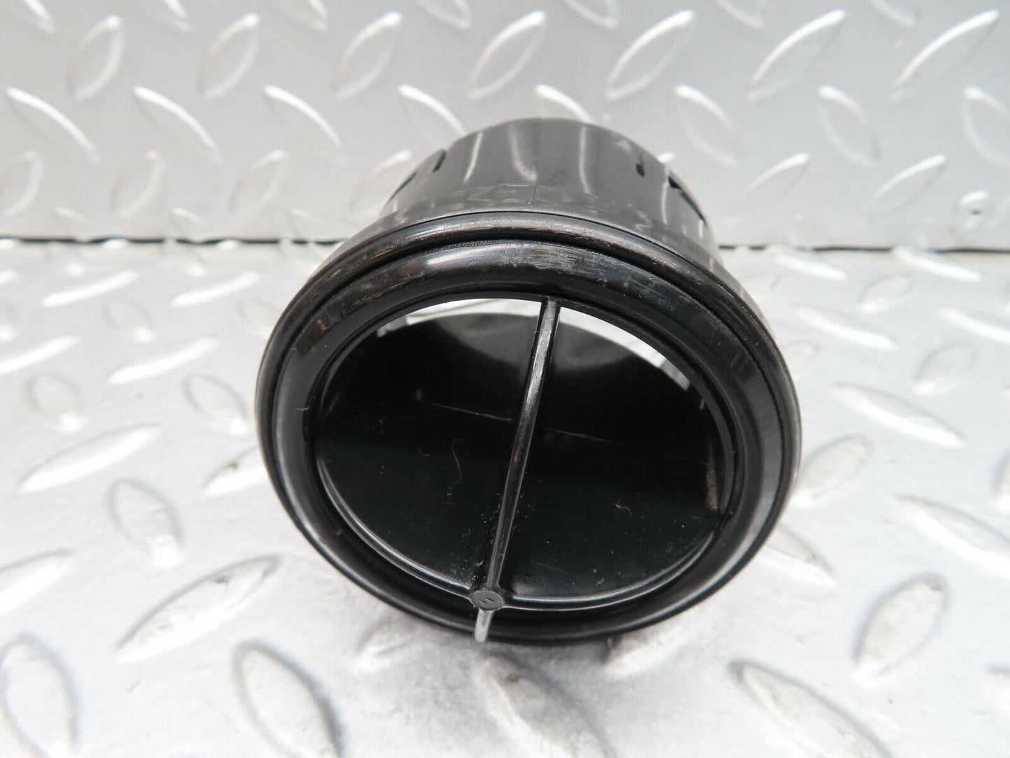 12580 Mercedes-Benz W108 280SE 3.5 Dashboard Air Vent