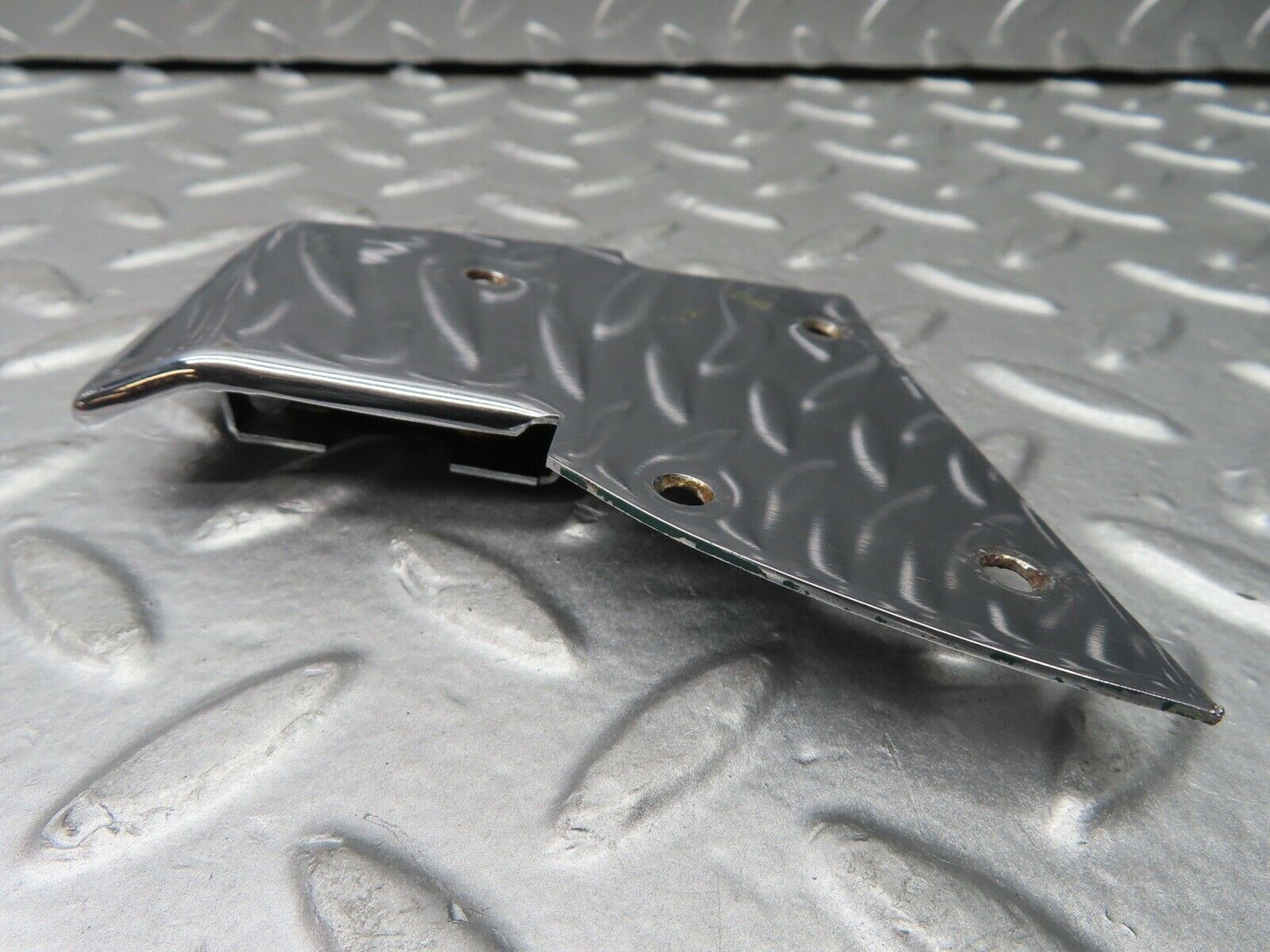20922 Mercedes-Benz W114 250CE Coupe B Pillar Chrome Cover Right Side