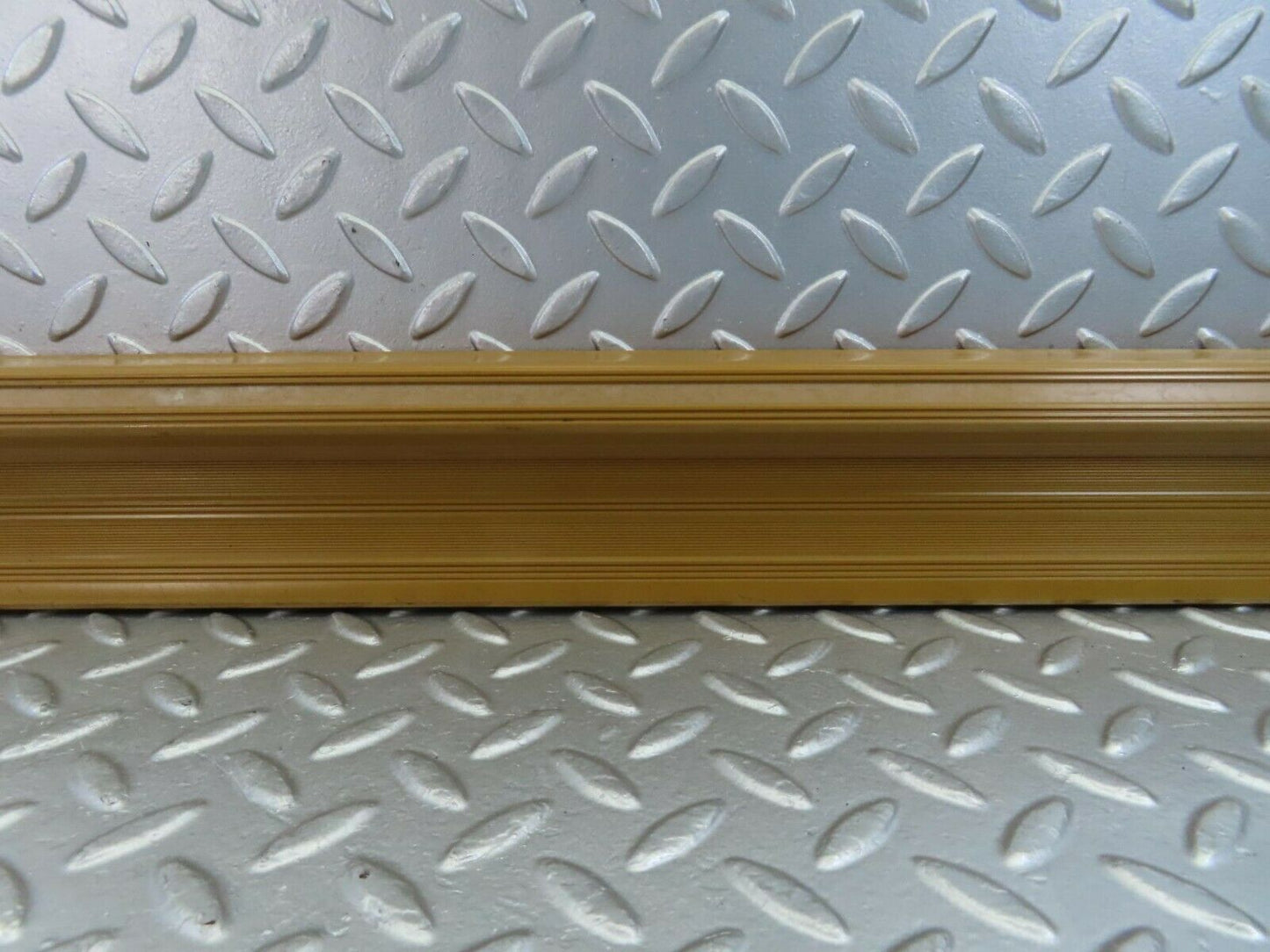 10690 Mercedes-Benz W123 230E Front Left Door Sill