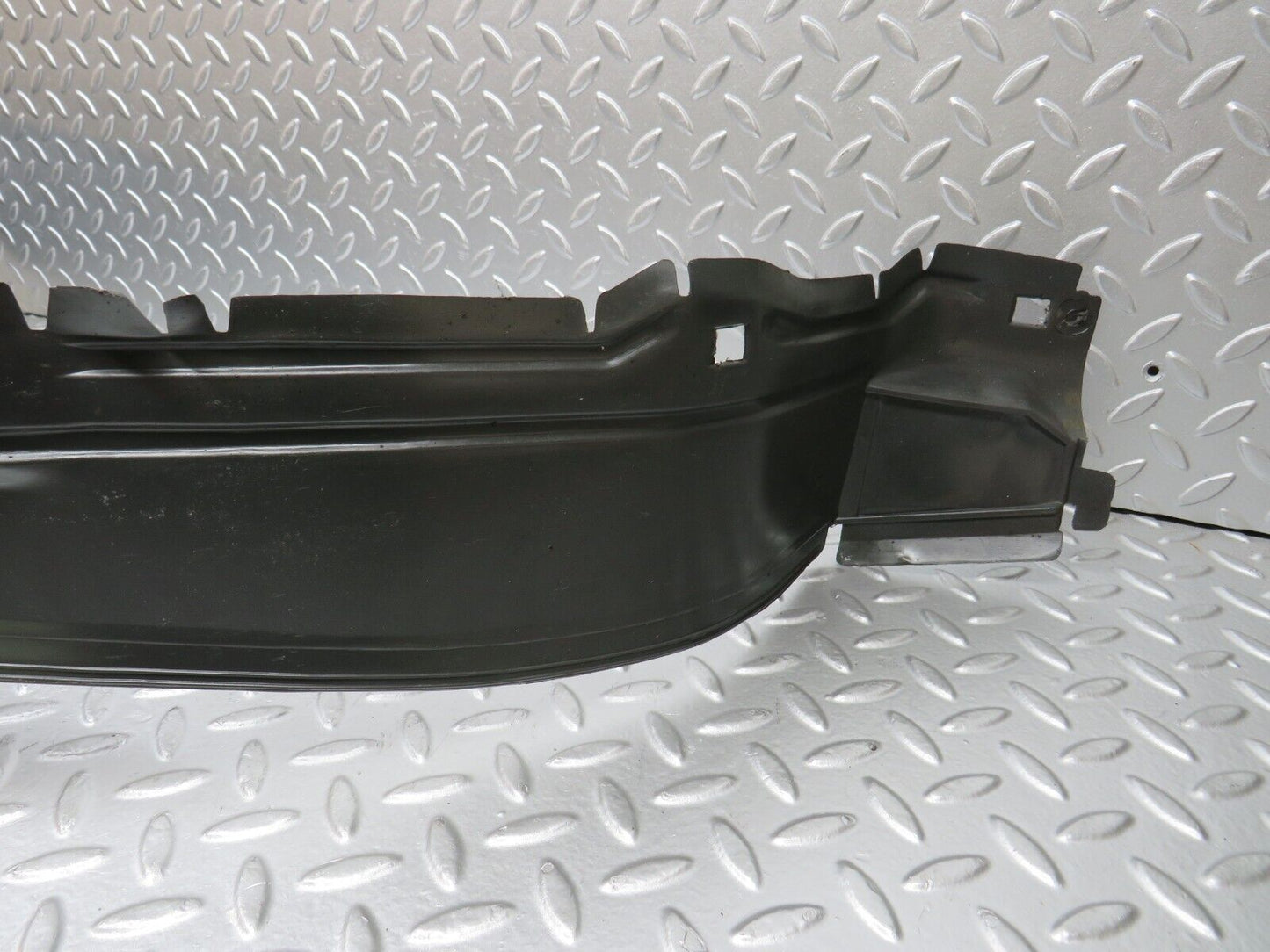 30237 Mercedes-Benz W124 230E Front Right Inner Fender Splash Guard 1248840835