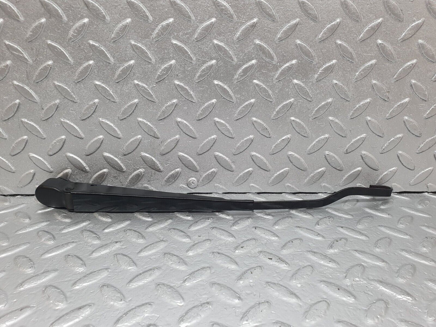 43983 Mercedes-Benz C123 230CE Coupe Wiper Arm Bosch Left Side