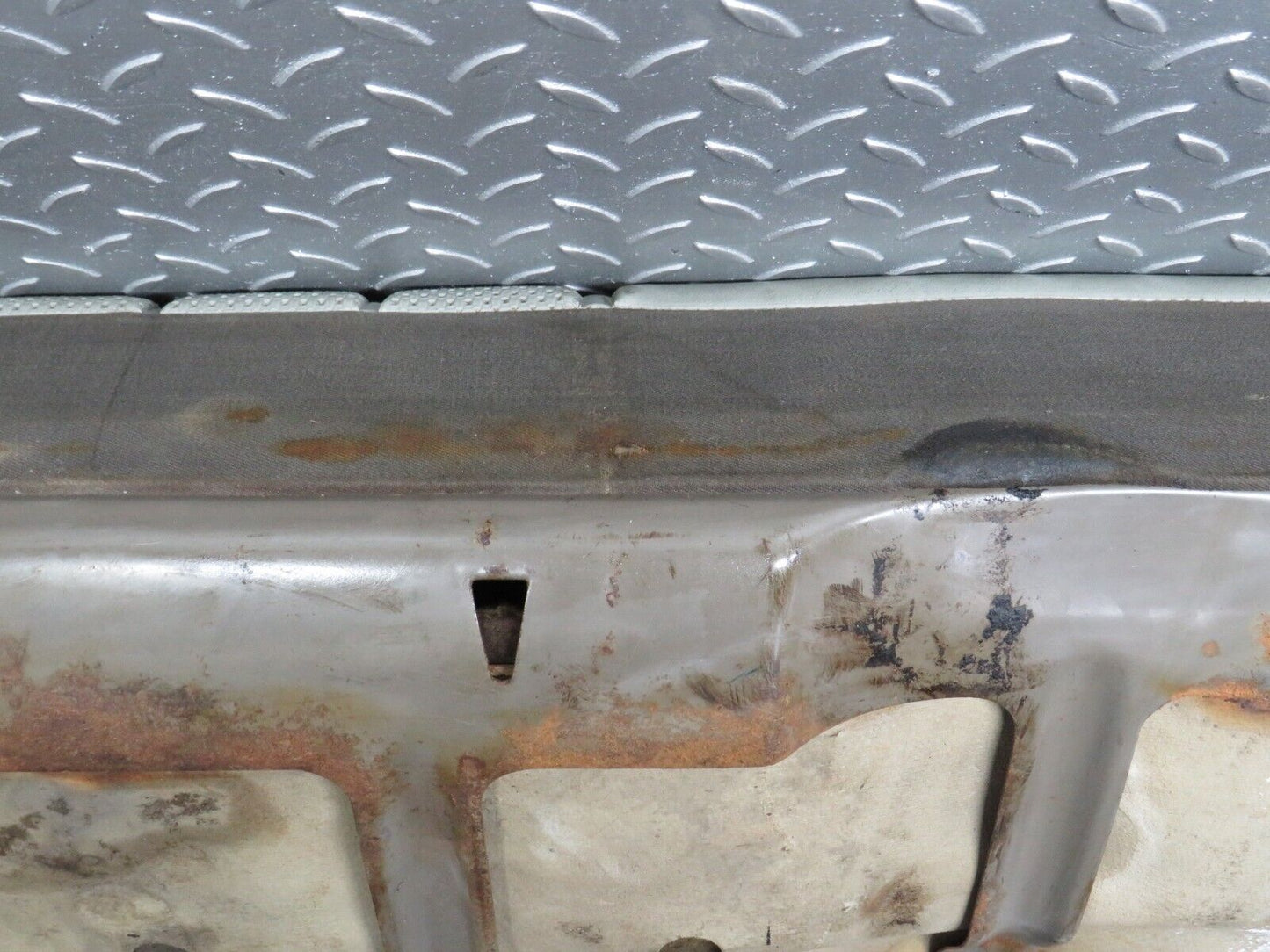 40512 Mercedes-Benz W110 230 Rear Seat Leather Beige