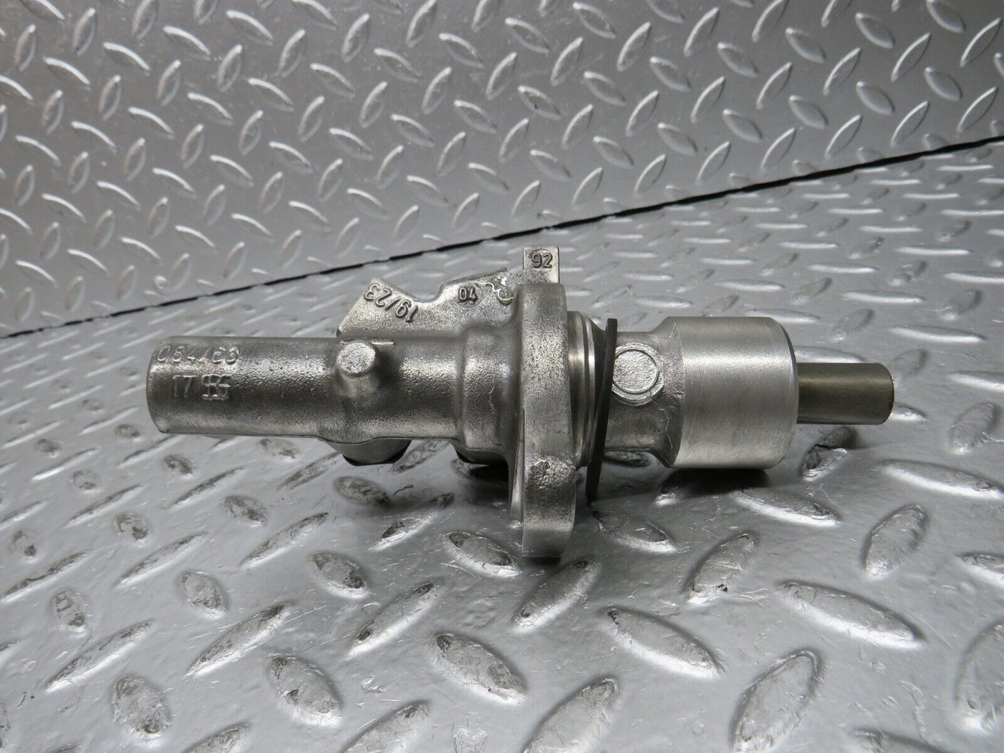 30339 Mercedes-Benz W124 230E Brake Master Cylinder Ate