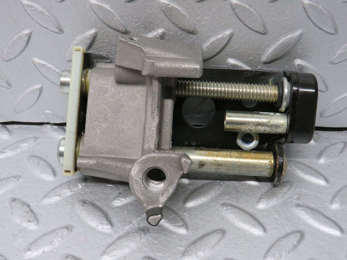 36855 Mercedes-Benz R129 300SL-24 Front Left Seat Adjustment Guide