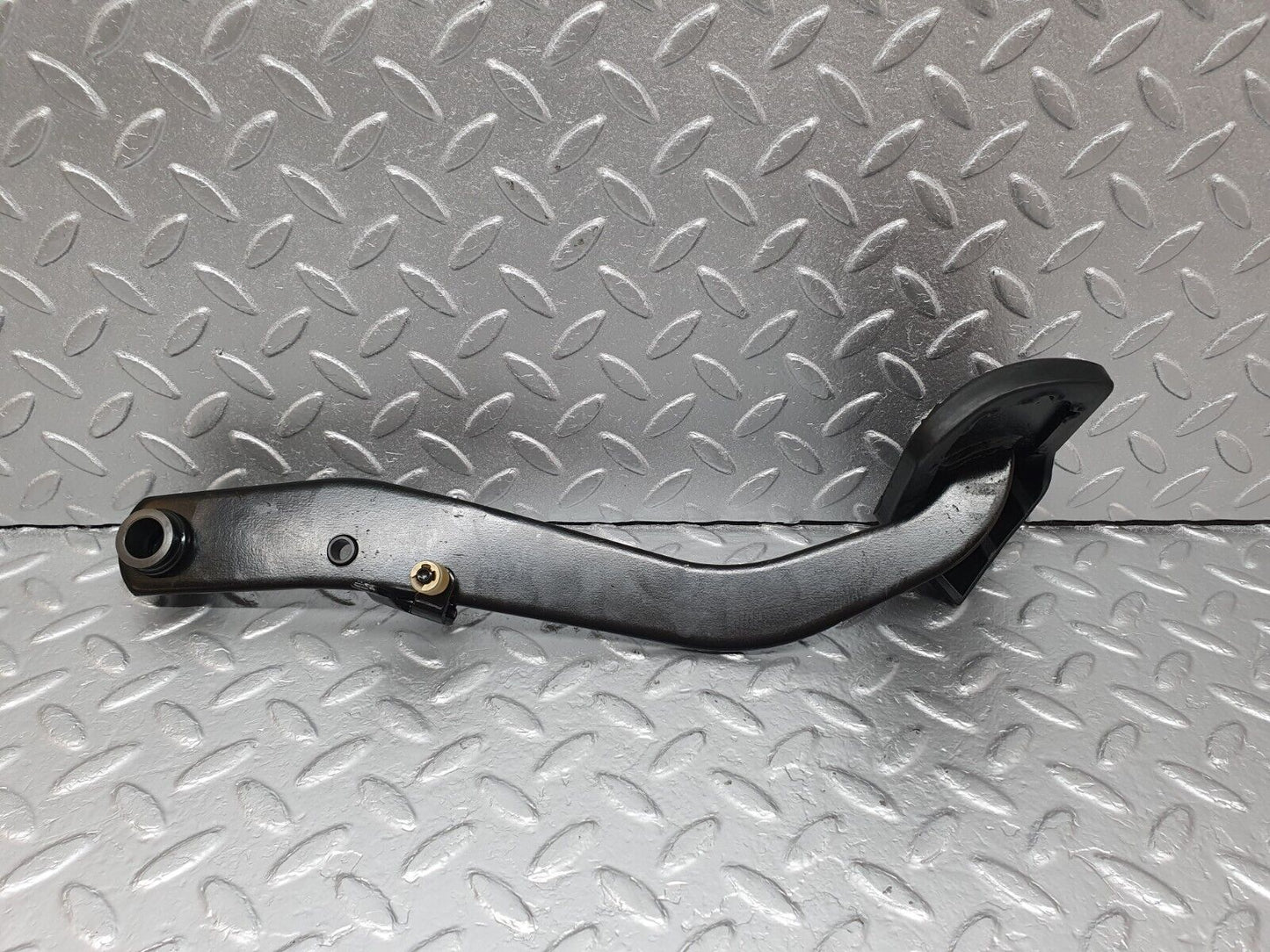 42201 Mercedes-Benz R129 320SL Coupe Brake Pedal With Rubber 1232910082