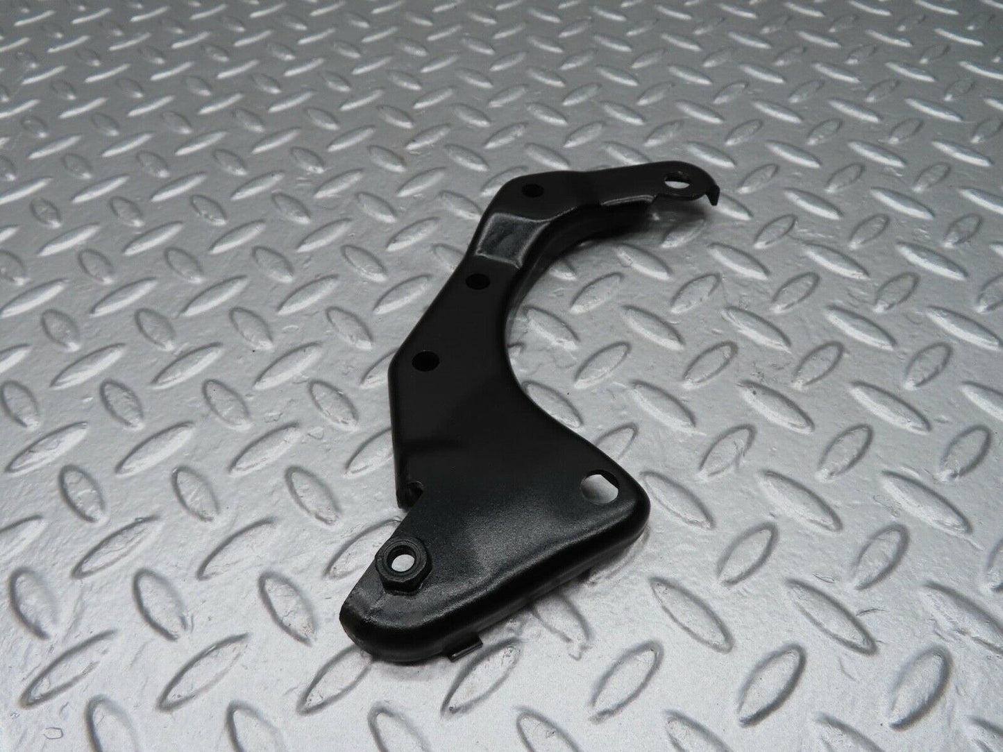 14805 Mercedes-Benz W201 190E Power Steering Pump Bracket