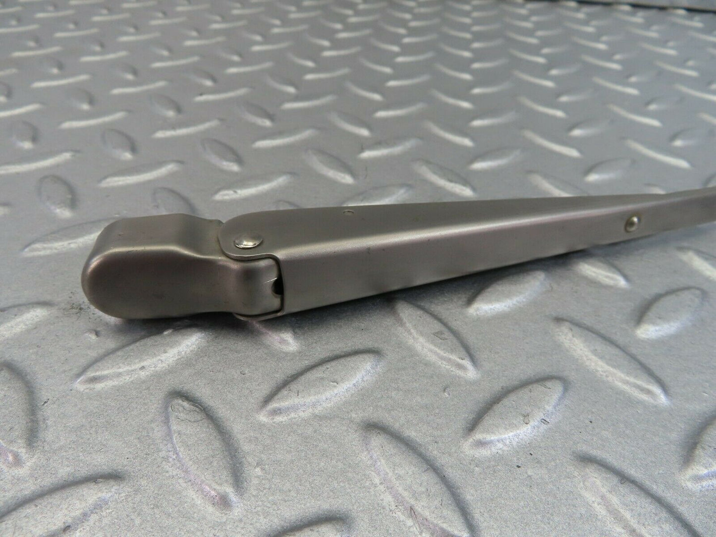 7907 Mercedes-Benz W115 220D Wiper Arm Left Side
