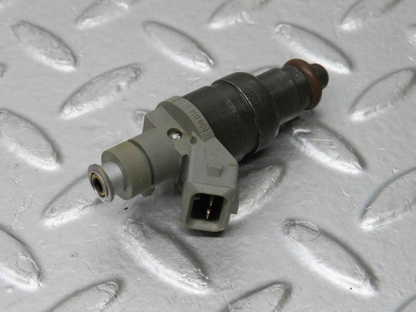 33484 Mercedes-Benz W202 C180 Fuel Injector Siemens 0000787423