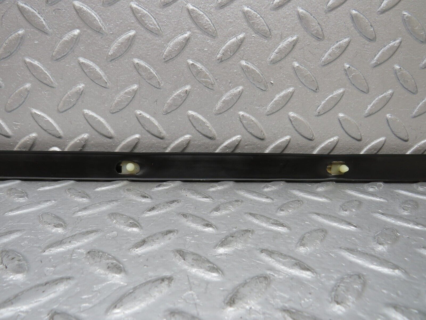 37310 Mercedes-Benz W109 300SEL Rear Right Door Centre Moulding Trim