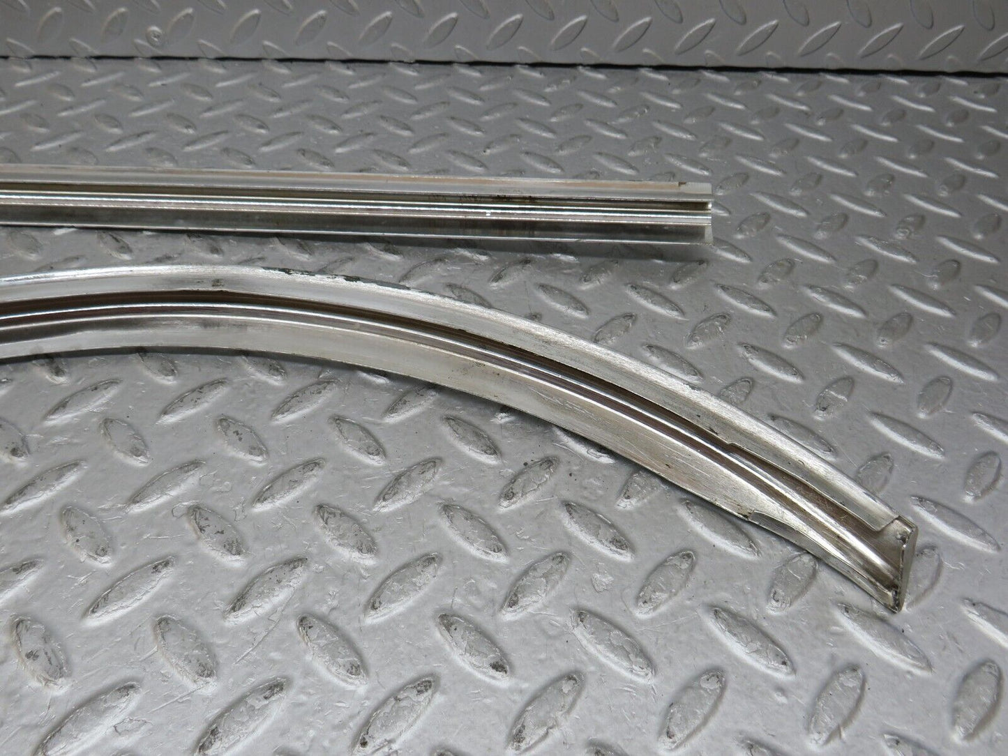 35797 Mercedes-Benz W108 Front Windscreen Chrome Frame