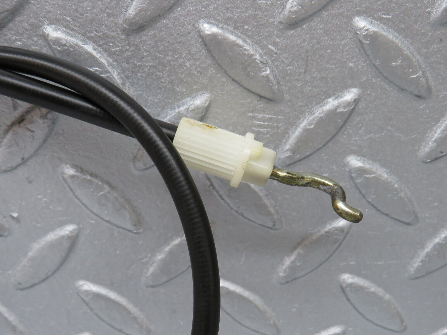 36866 Mercedes-Benz C126 420SEC Coupe Door Lock Cable