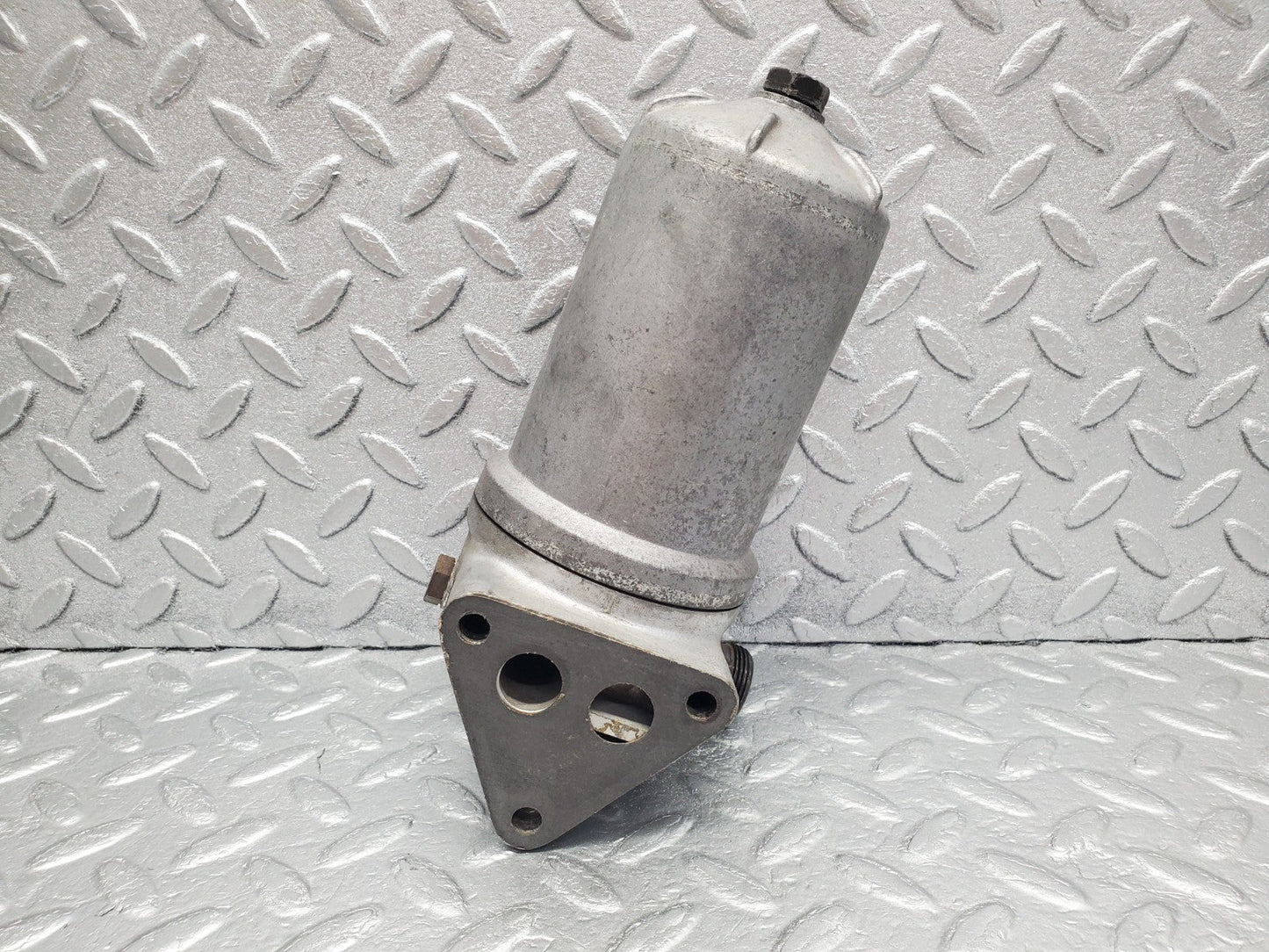 W112 oil filter housing used OEM