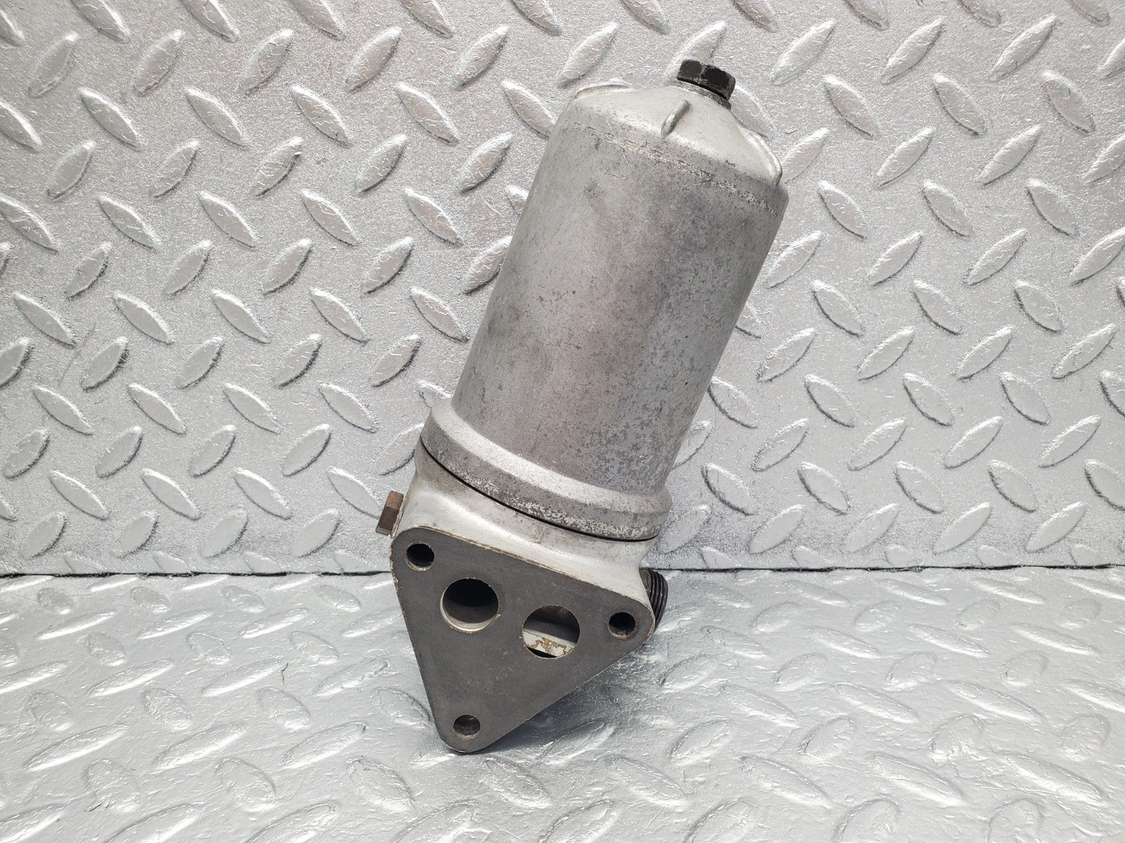 W112 oil filter housing used OEM