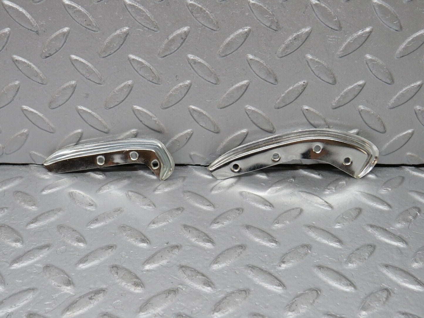 35813 Mercedes-Benz W108 Interior Door Handle Chrome Trim Pair Front Right