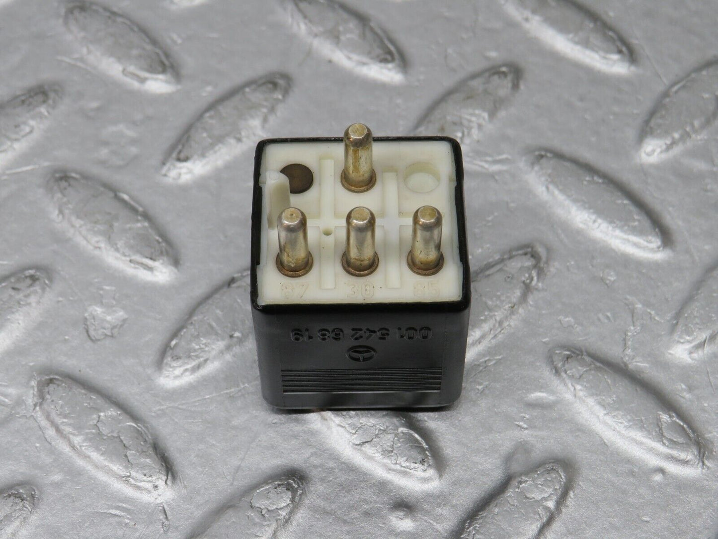 36088 Mercedes-Benz W126 420SE Fan Relay 0015426819