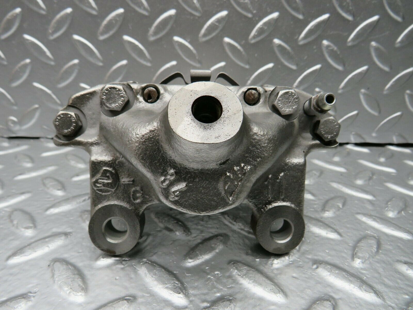 22413 Mercedes-Benz C124 E220 Coupe Rear Left Brake Caliper Lucas 34