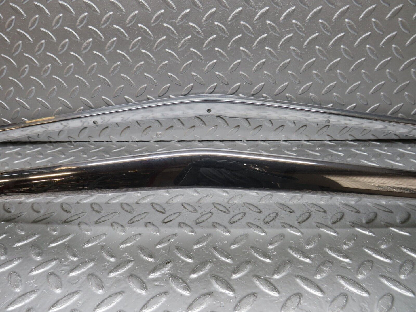 32736 Mercedes-Benz R107 C107 Bonnet Grill Chrome Frame