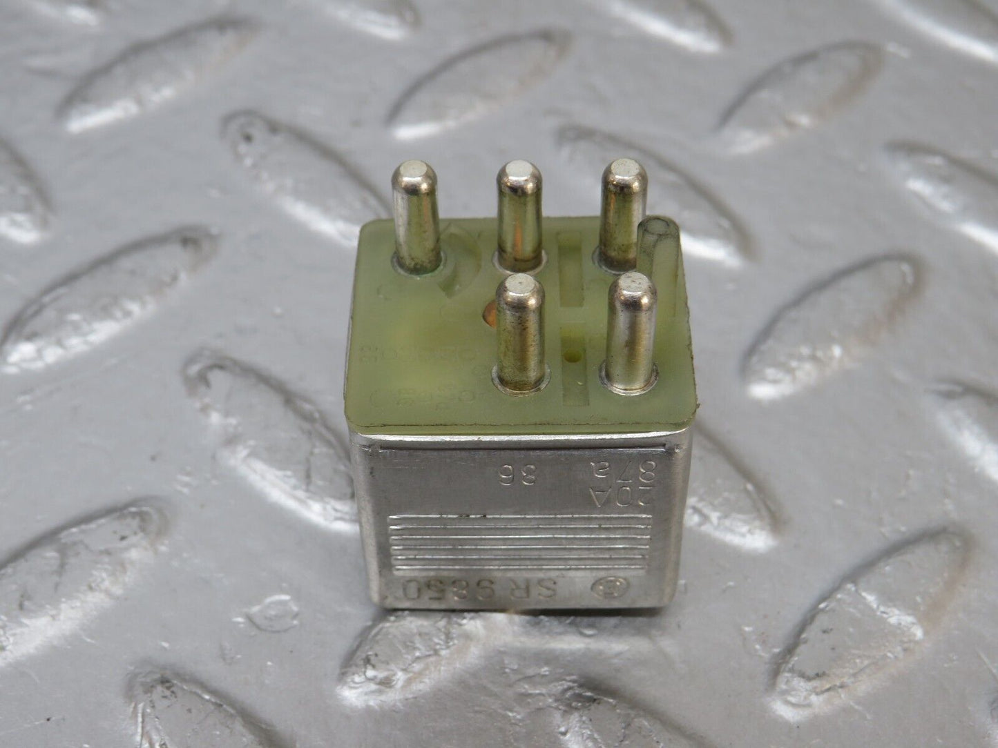 34446 Mercedes-Benz C126 380SEC Coupe Multi Purpose Relay 0015420219