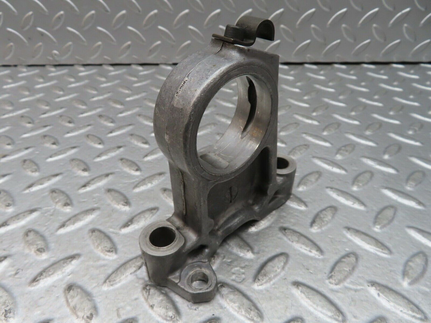 19244 Mercedes-Benz W123 300D Camshaft Tower Bearing 6160510612