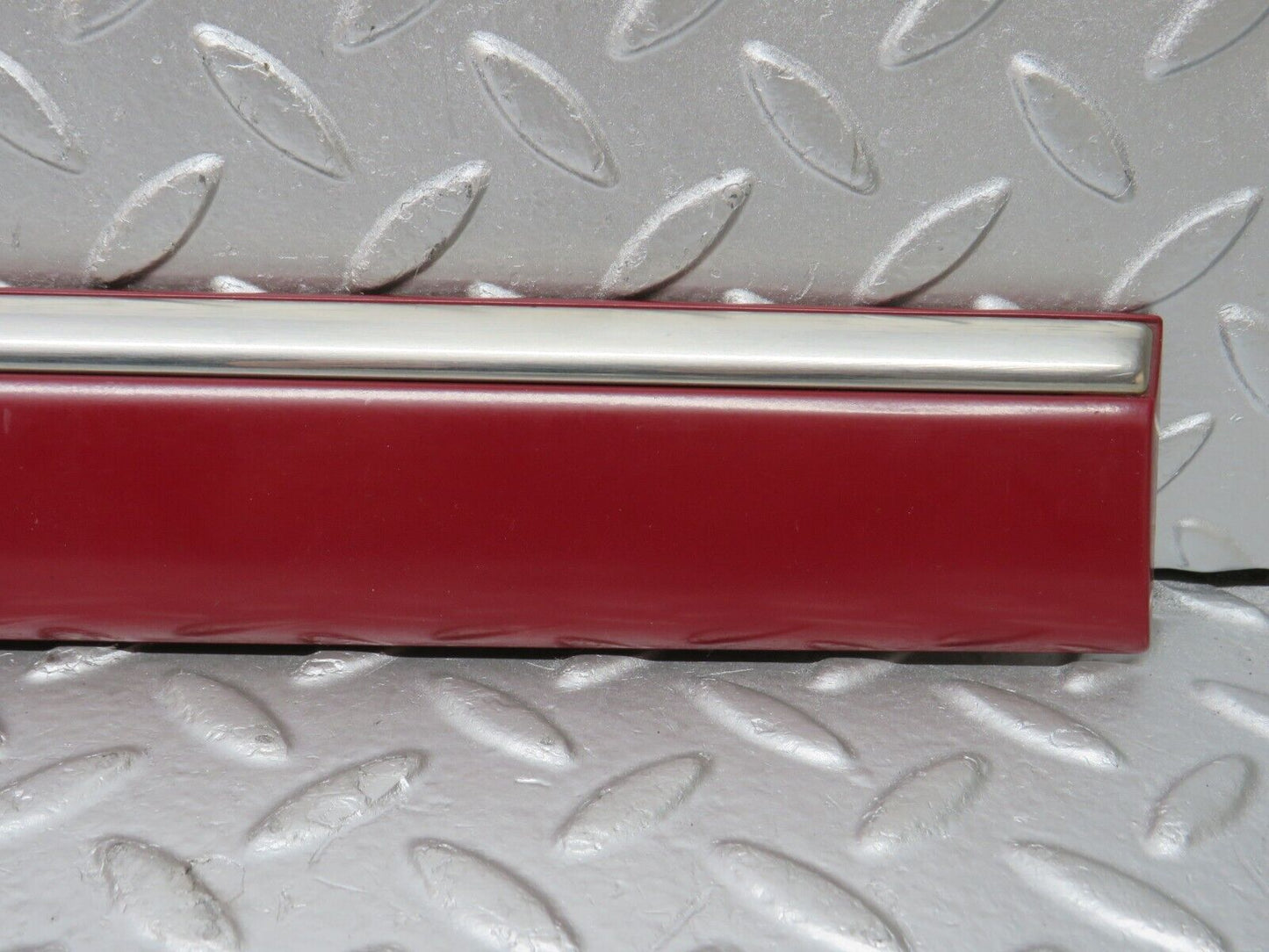 33491 Mercedes-Benz W202 C180 Rear Right Door Centre Moulding Trim 2026903262
