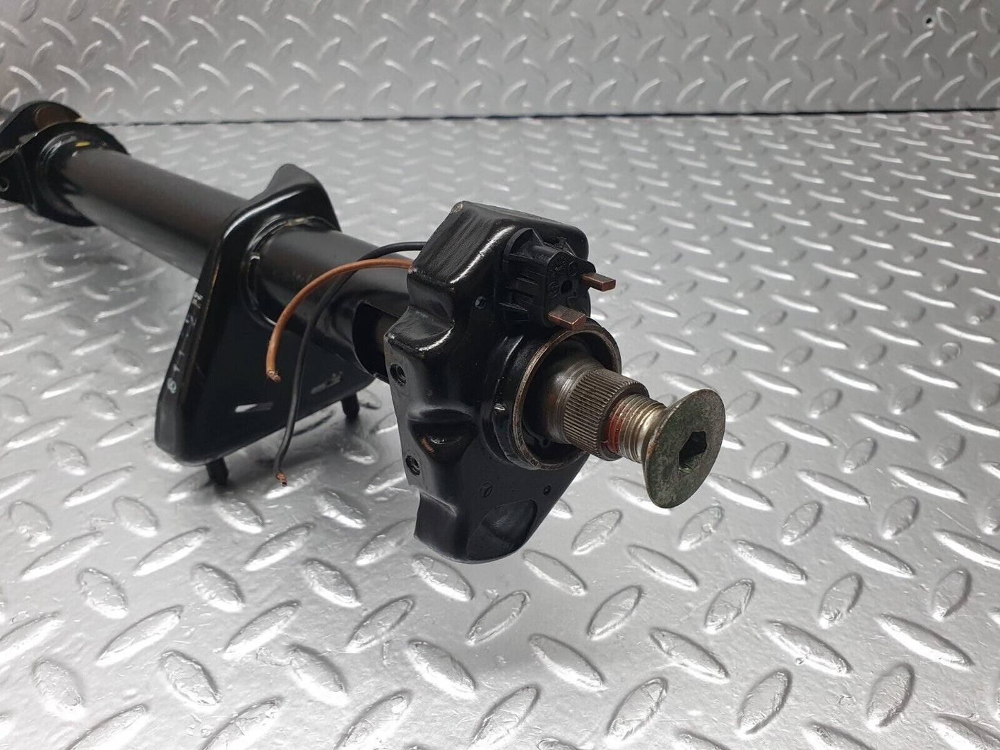 40709 Mercedes-Benz W123 300D Steering Column