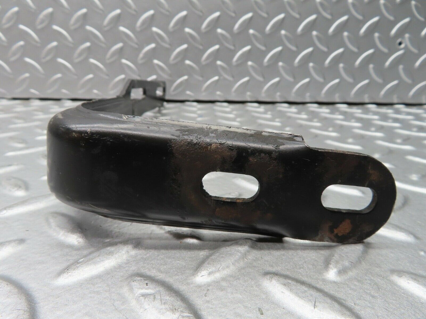21400 Mercedes-Benz R129 300SL Coupe Exhaust Bracket