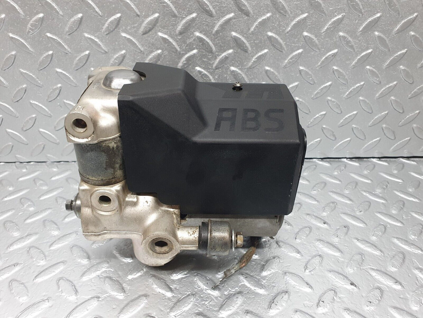 42927 Mercedes-Benz W201 190 ABS Brake Pump Bosch 0265200043 0332002171 0015426719