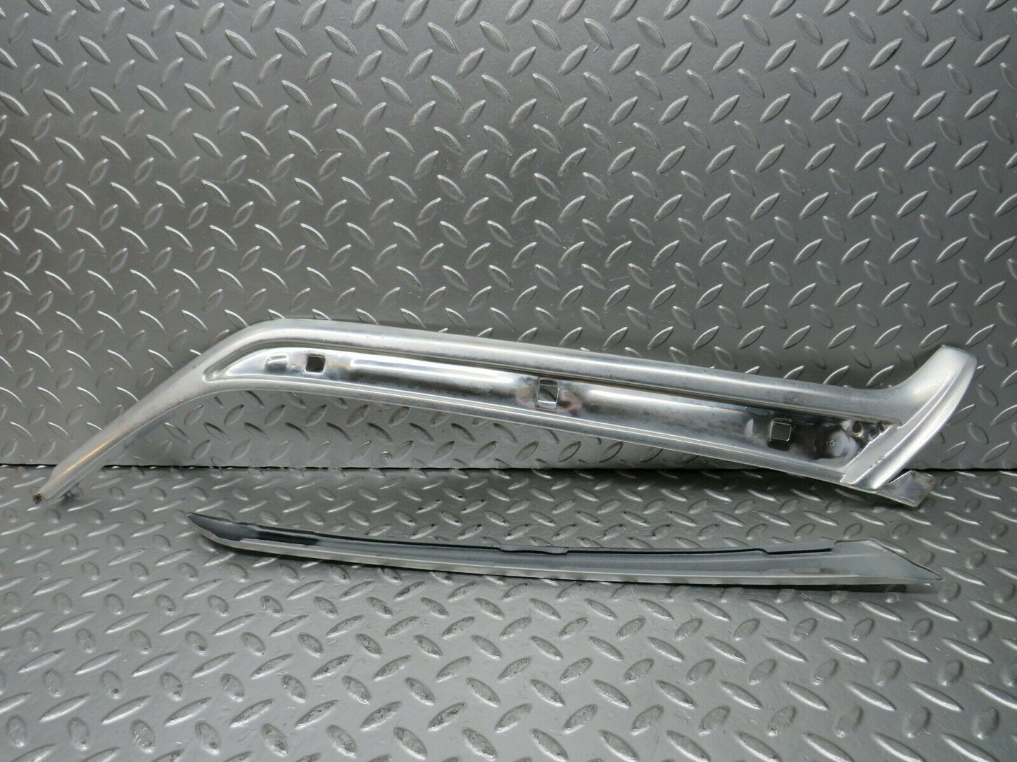 23364 Mercedes-Benz W116 350SE A Pillar Chrome Moulding Trim Right Side