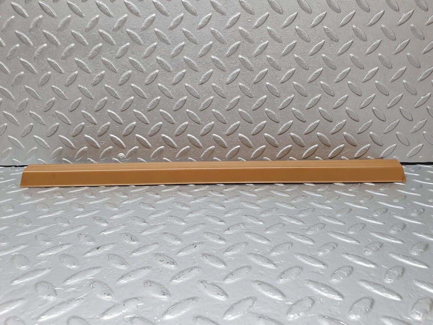 41416 Mercedes-Benz W124 200E Rear Left Door Sill Trim Palomino