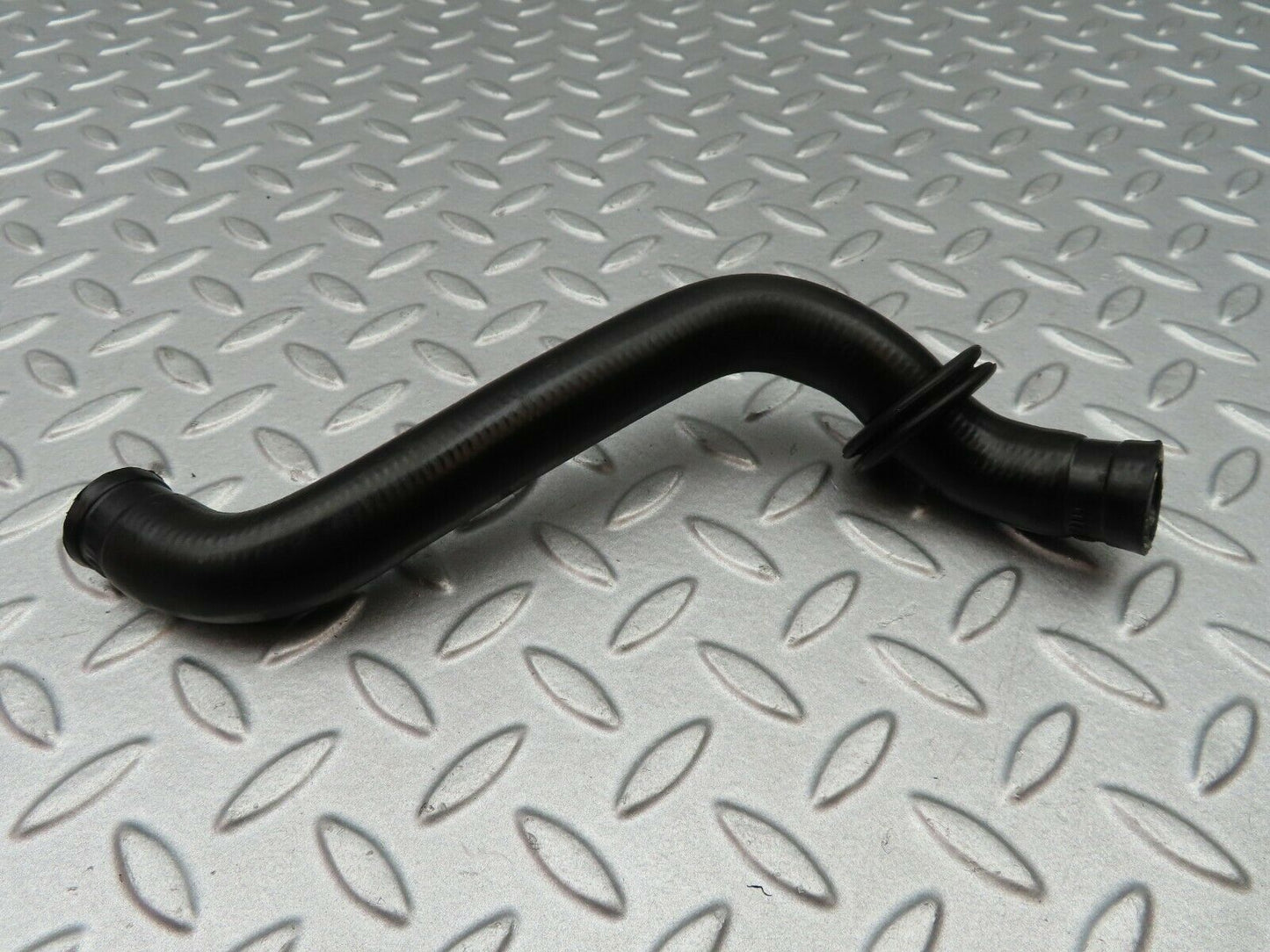 5478 Mercedes-Benz W124 230E Water Hose Pipe 1248325894